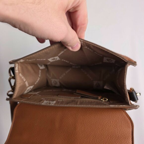 Anne Klein White & Brown Woven Crossbody w/ Detachable Wallet Pouch! - Picture 13 of 14